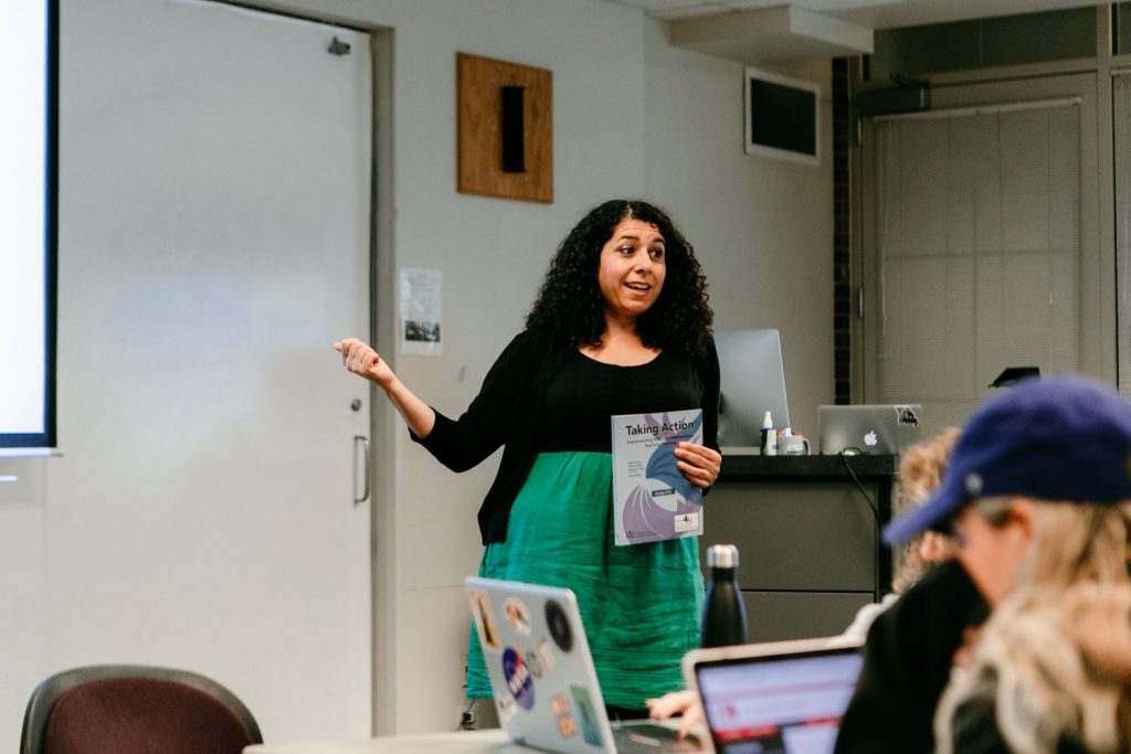 Zandra de Araujo, associate professor in the Department of Learning, Teaching and Curriculum, teaches in a classroom.